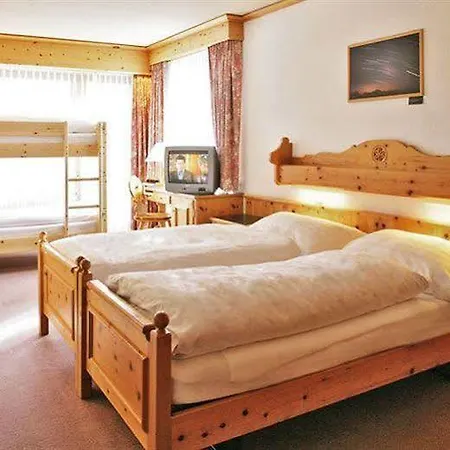 Basic Hotel Arosa
