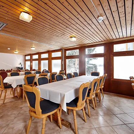 Basic Hotel Arosa Hotel