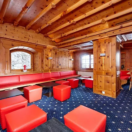 Basic Hotel Arosa 2*